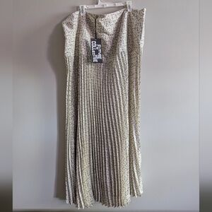 Future Collective Geometric Pleated Skirt